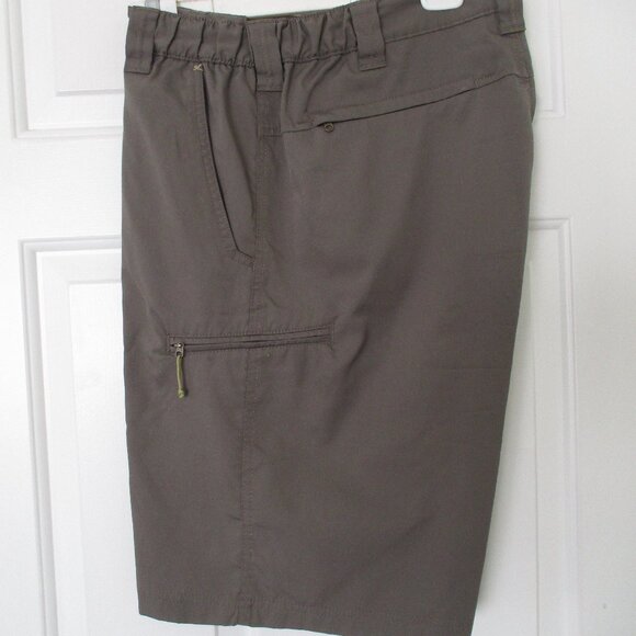 Wrangler Mens Olive Green 5-Pocket Elastic Cargo Hiking Short Pant - Size 38W - Picture 1 of 2